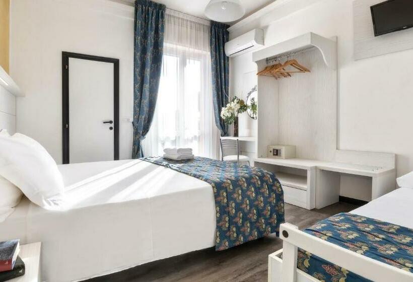 バルコニー付きスタンダードトリプルルーム, Hawaii