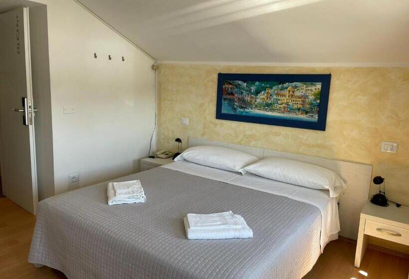 エコノミールーム, Hawaii