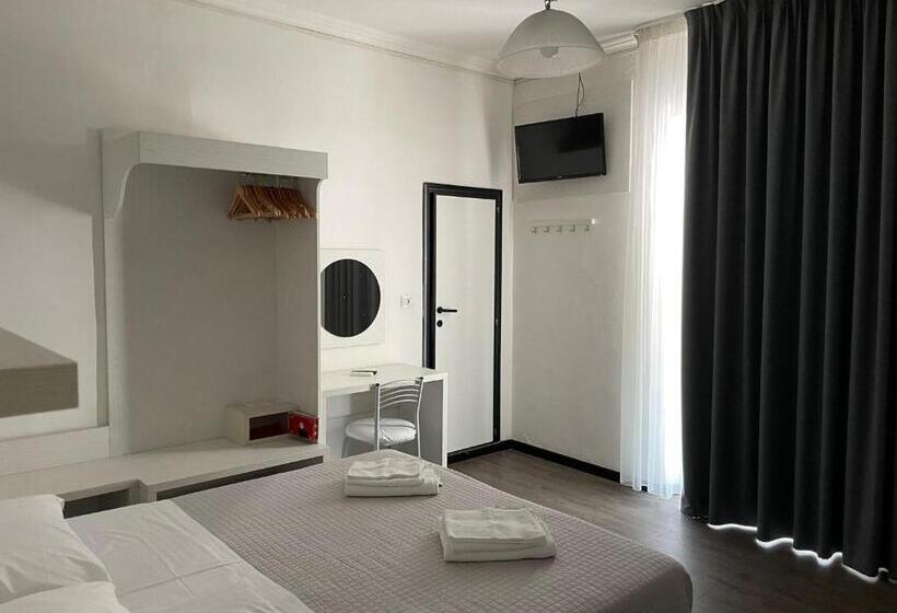 バルコニー付スタンダード4ベッドルーム, Hawaii