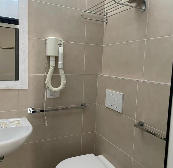 バルコニー付スタンダード4ベッドルーム, Hawaii