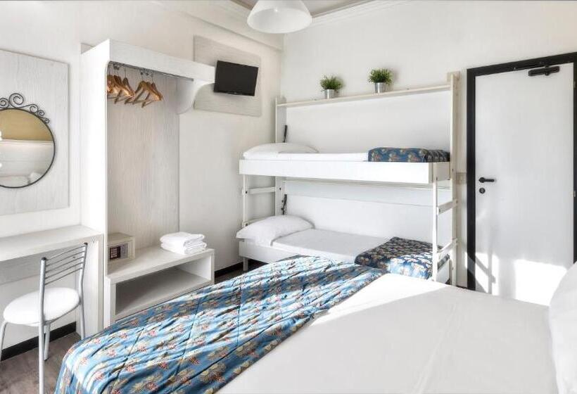 バルコニー付スタンダード4ベッドルーム, Hawaii