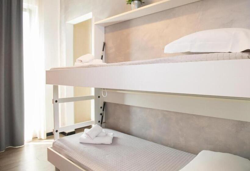 バルコニー付スタンダード4ベッドルーム, Hawaii