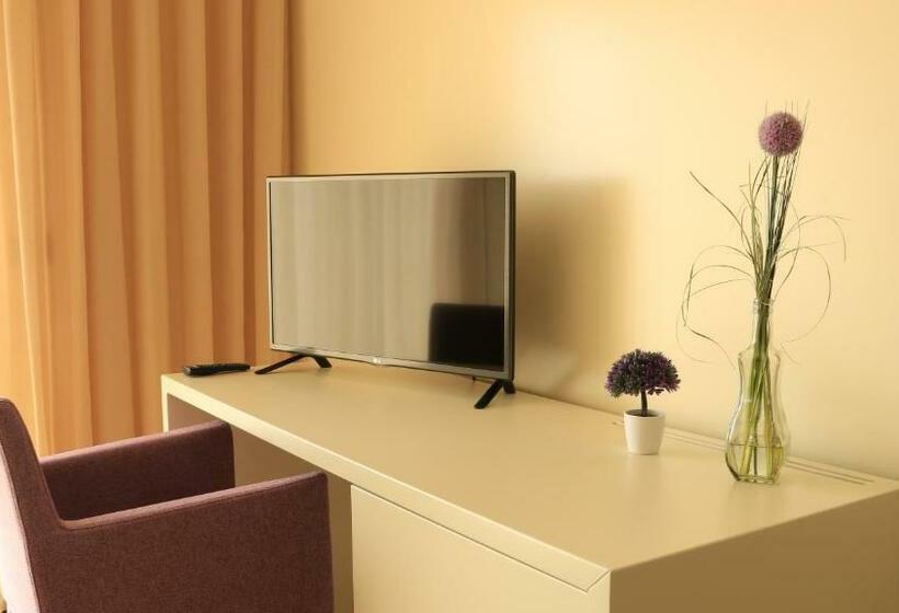 シティビュースイート, Monte Lirio