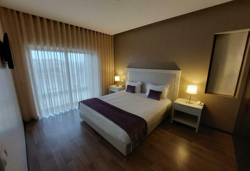 シティビュースイート, Monte Lirio