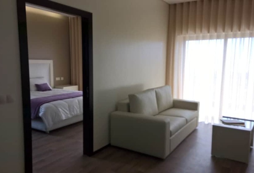 シティビュースイート, Monte Lirio