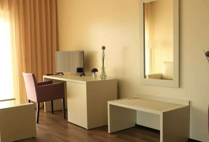 シティビュースイート, Monte Lirio