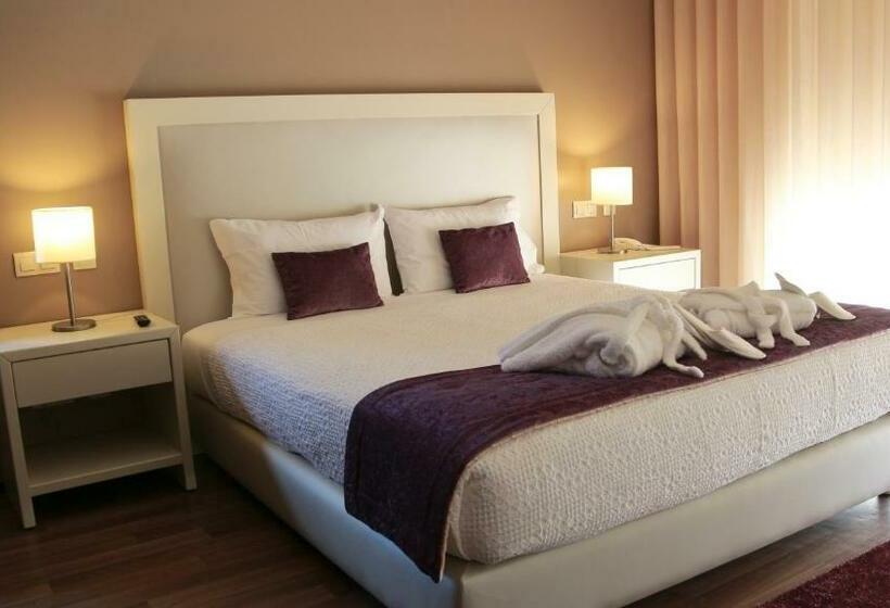 オーシャンビュースイート, Monte Lirio