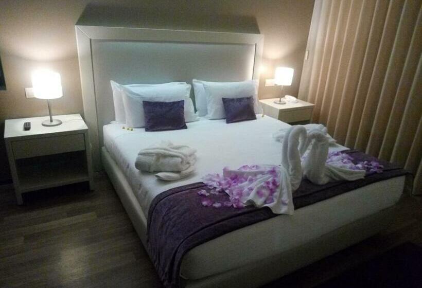 スタンダードルーム, Monte Lirio