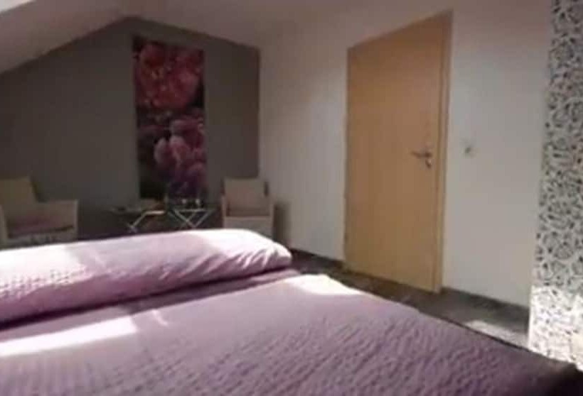 غرفة قياسية, Pension Hainbuch