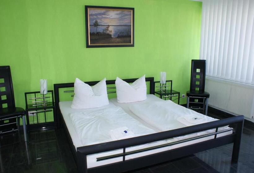 اتاق خانوادگی, Ruhen, 24 Stunden Check In, Kostenfreie Parkplatze