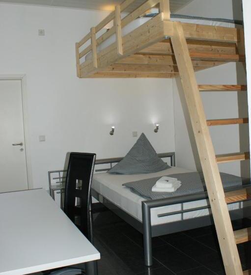 اتاق خانوادگی, Ruhen, 24 Stunden Check In, Kostenfreie Parkplatze