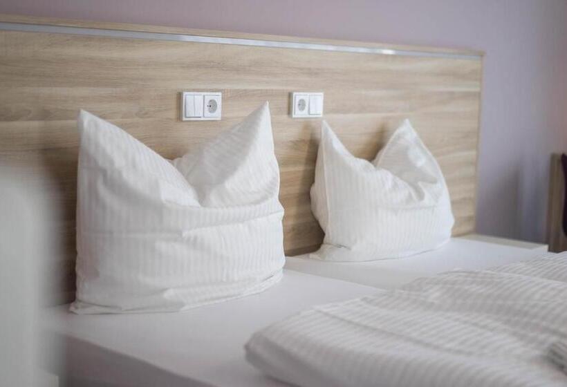 Номер Стандарт, Schumanns Garten