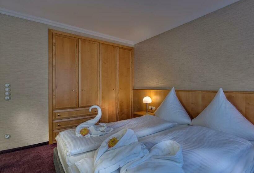 디럭스 룸, Unperfekt