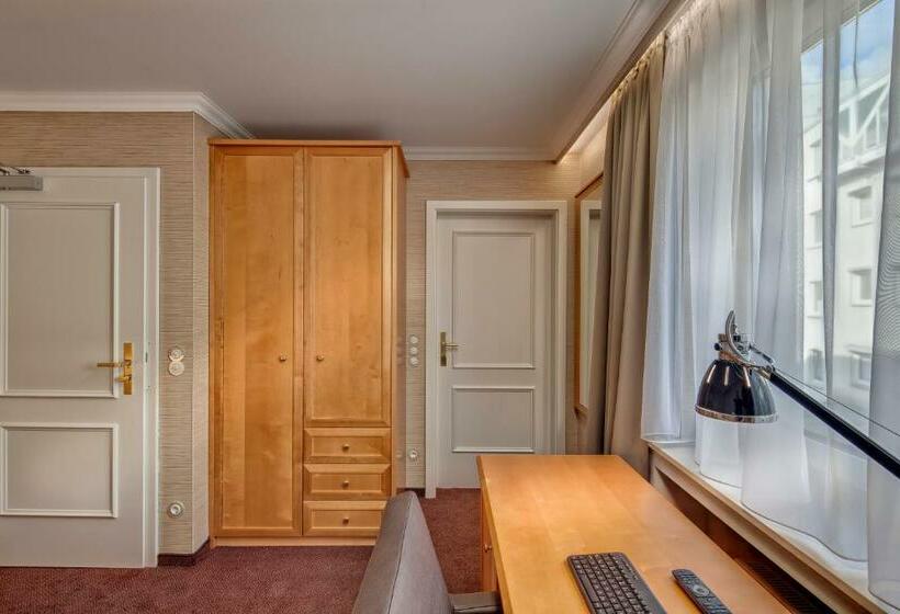 스탠다드 룸, Unperfekt