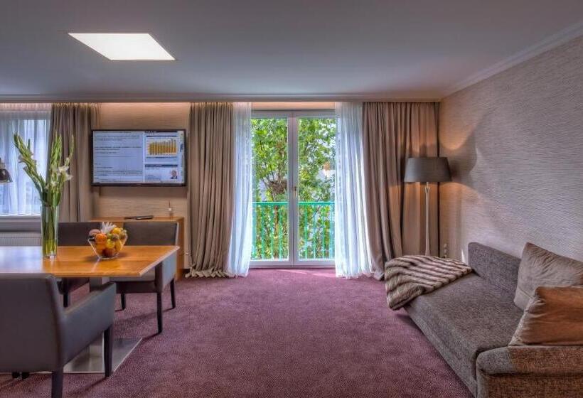 디럭스 룸, Unperfekt