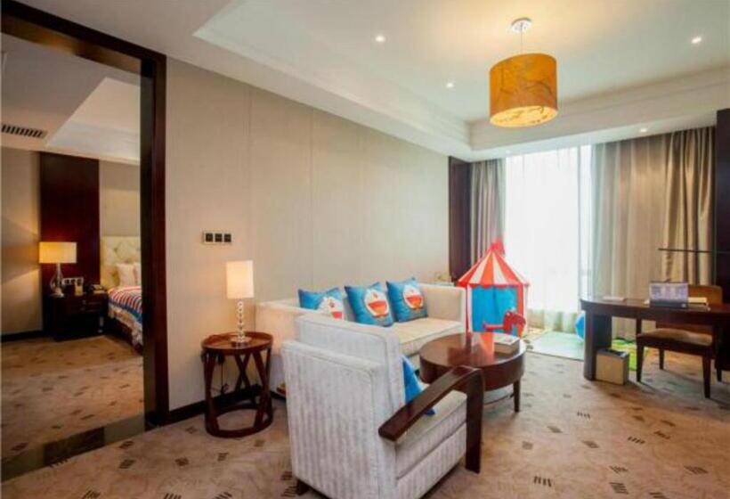 Delüks Üç Kişilik Oda, Grand Barony Xi An