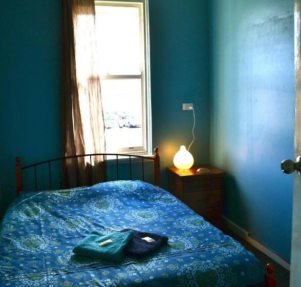 バス共有のスタンダードルーム, 1849 Backpackers Albany