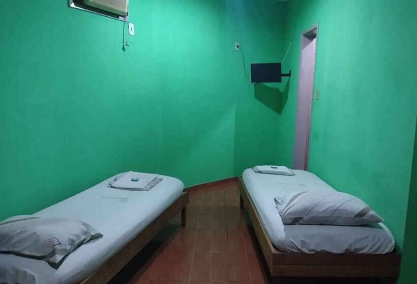 اتاق استاندارد چهار تخته, Barão De Tefé