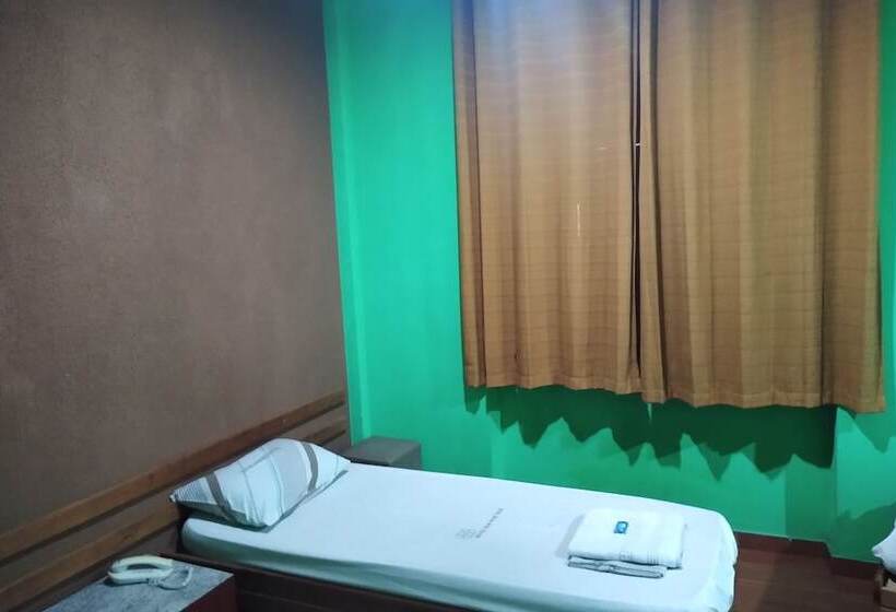 اتاق استاندارد چهار تخته, Barão De Tefé