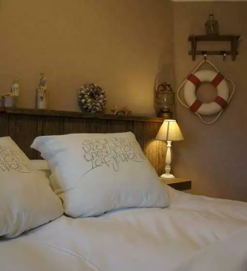 Classic-perhehuone, B&b Oesterhoeve