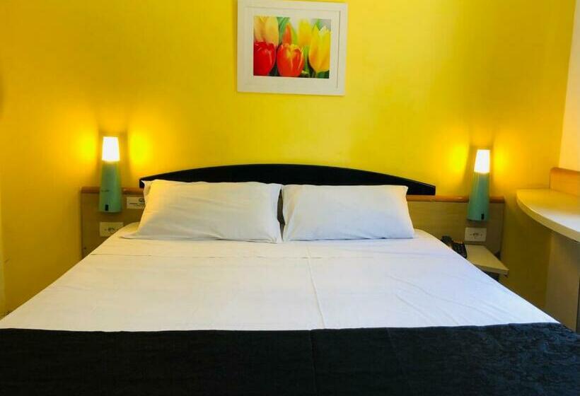 스탠다드 룸, Blumenau