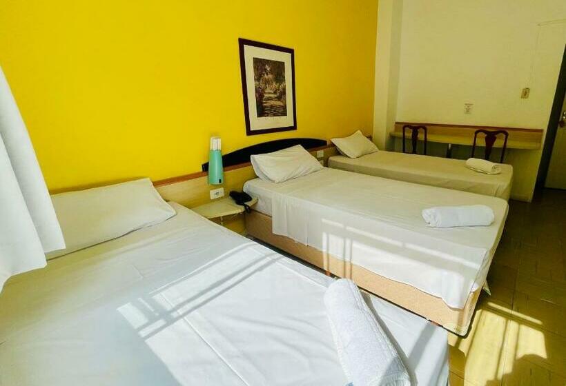 스탠다드 트리플 룸, Blumenau