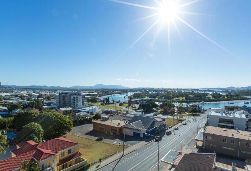 2 Bedrooms Apartment River View, Curtis Central Apartments Official