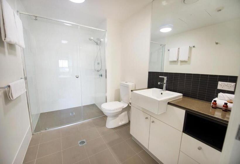2 Bedrooms Apartment River View, Curtis Central Apartments Official