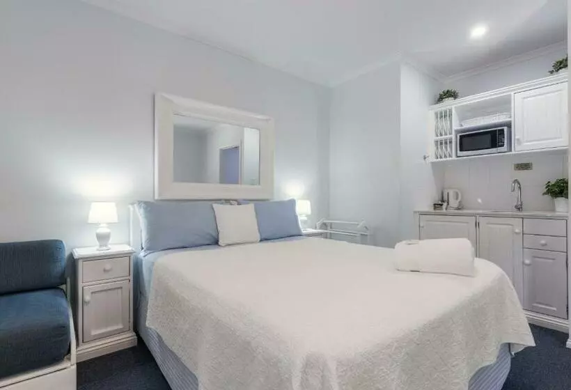 سوییت, Debbie S Place