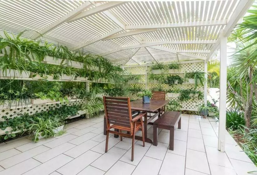 اتاق استاندارد, Debbie S Place