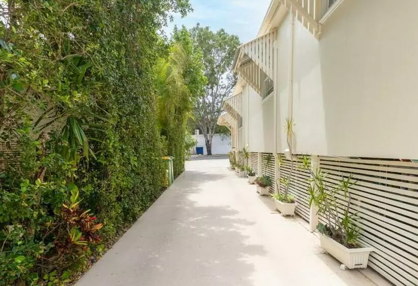 اتاق استاندارد, Debbie S Place