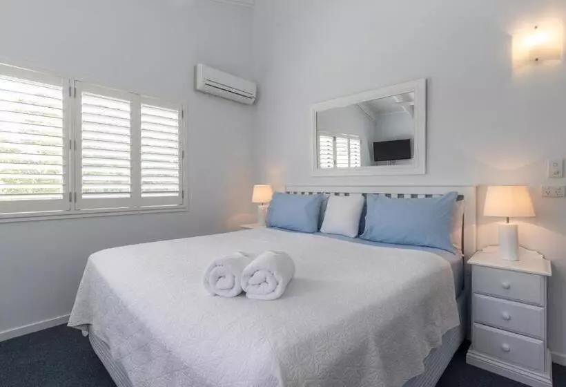 3 Bedroom Suite, Debbie S Place