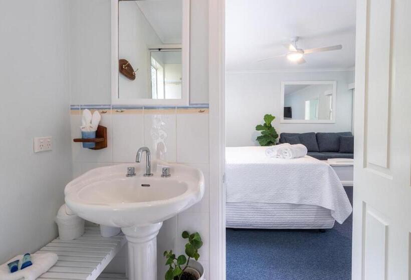 חדר דלוקס נוף לגינה, Debbie S Place