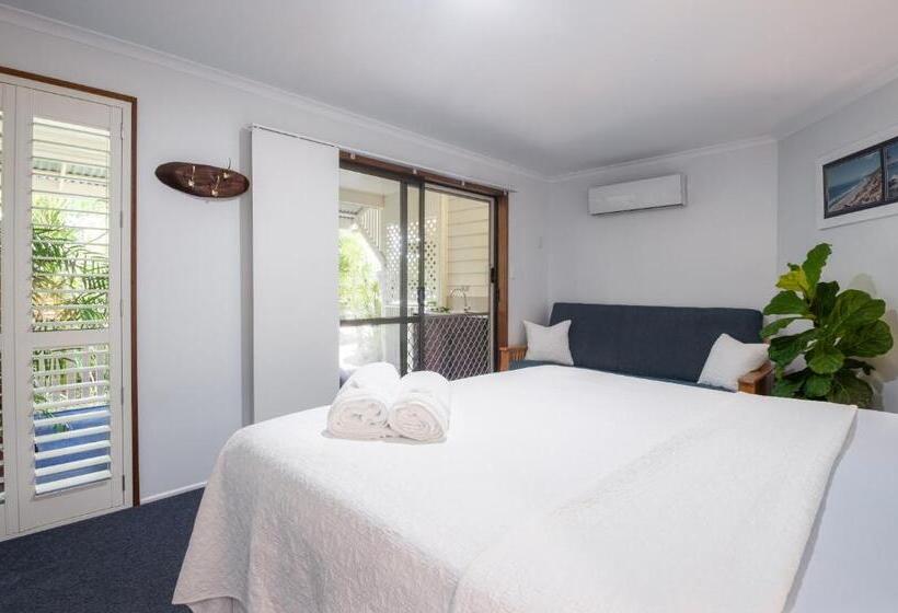 חדר דלוקס, Debbie S Place