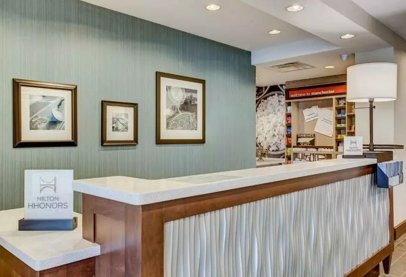 キングサイドベッドのスタンダードワンルーム, Hampton Inn & Suites Manchester
