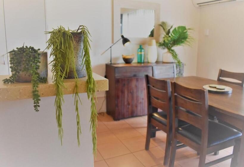Apartamento 2 Dormitórios, Outrigger Bay