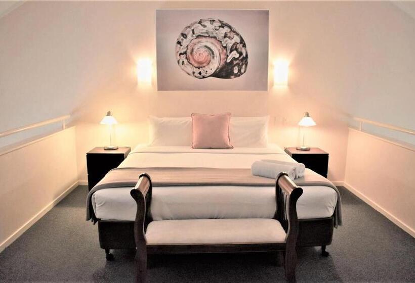 Apartamento 3 Dormitórios, Outrigger Bay
