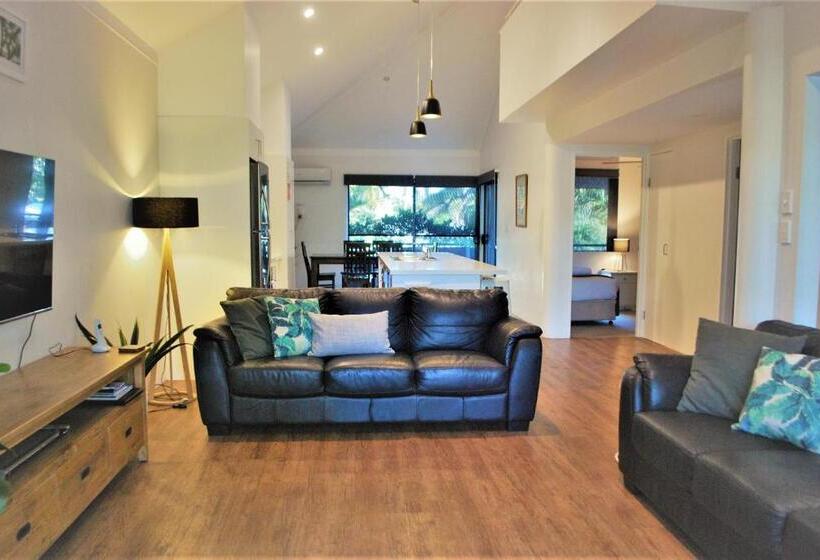 Apartamento 2 Dormitórios, Outrigger Bay