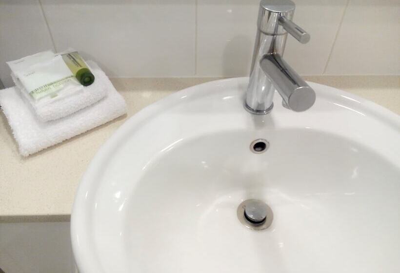 Apartamento 3 Dormitórios, Outrigger Bay