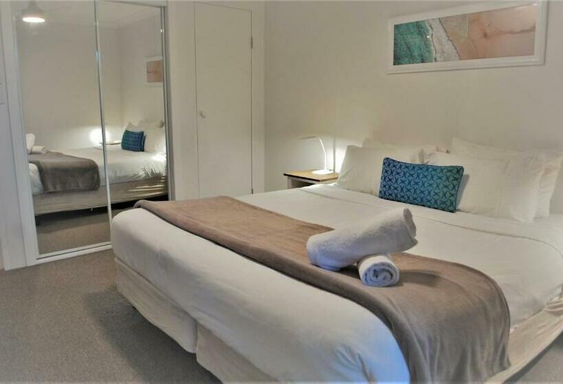 Apartamento 2 Dormitórios, Outrigger Bay