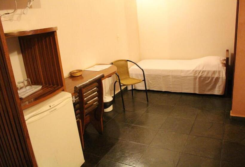 バルコニー付きスタンダードトリプルルーム, Pousada Canto Verde