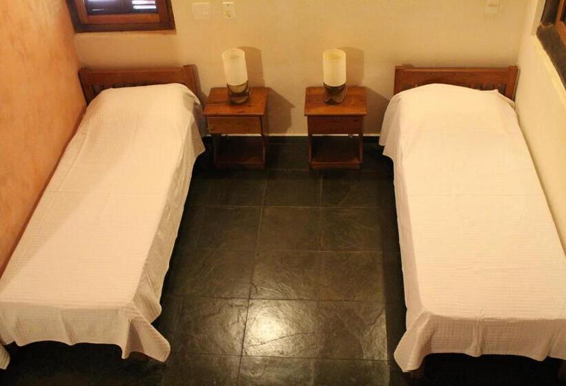 バルコニー付スタンダード４ベッドルーム, Pousada Canto Verde