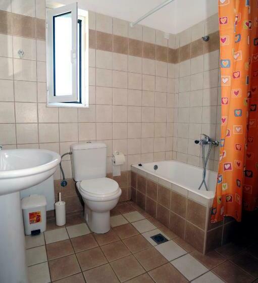 דירת חדר, Evilion