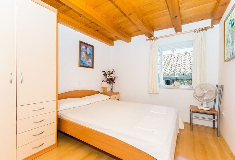 2침실 듀플렉스 아파트, Apartments Foteza