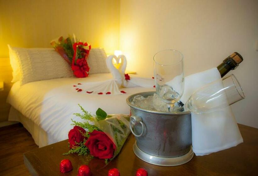 スタンダードルーム, Aruja