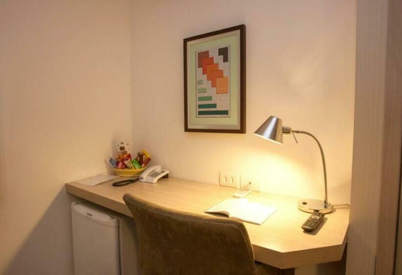 スタンダードルーム, Aruja