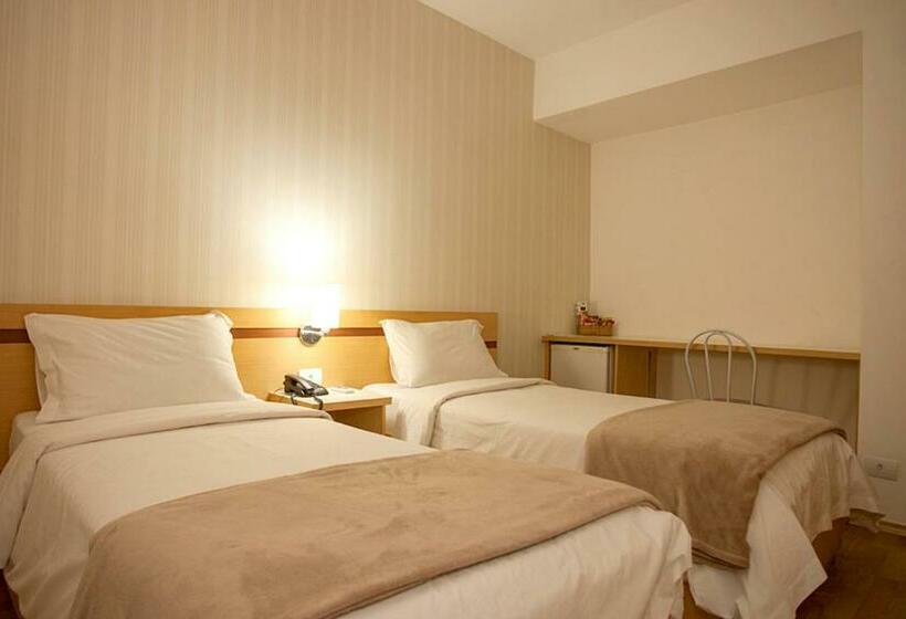 スタンダードルーム, Aruja