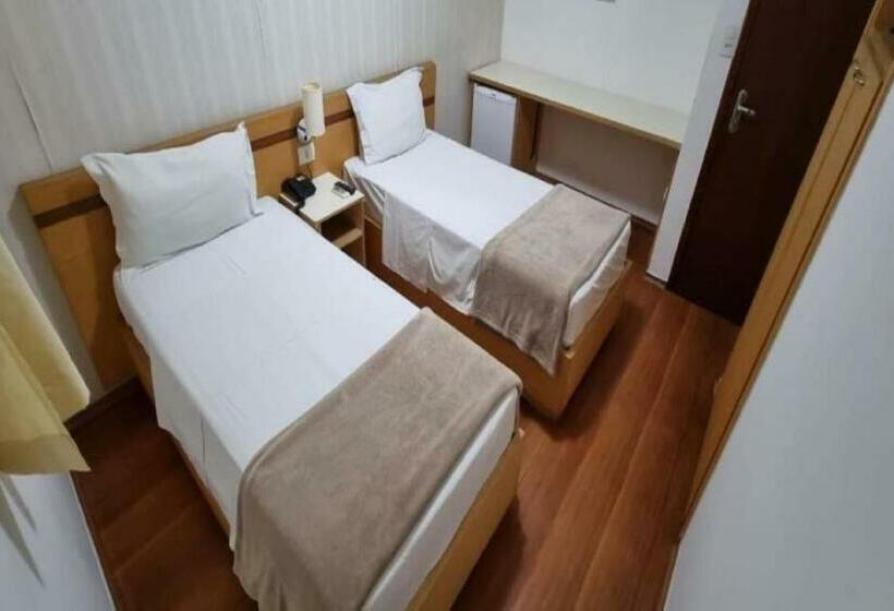 スタンダードルーム, Aruja