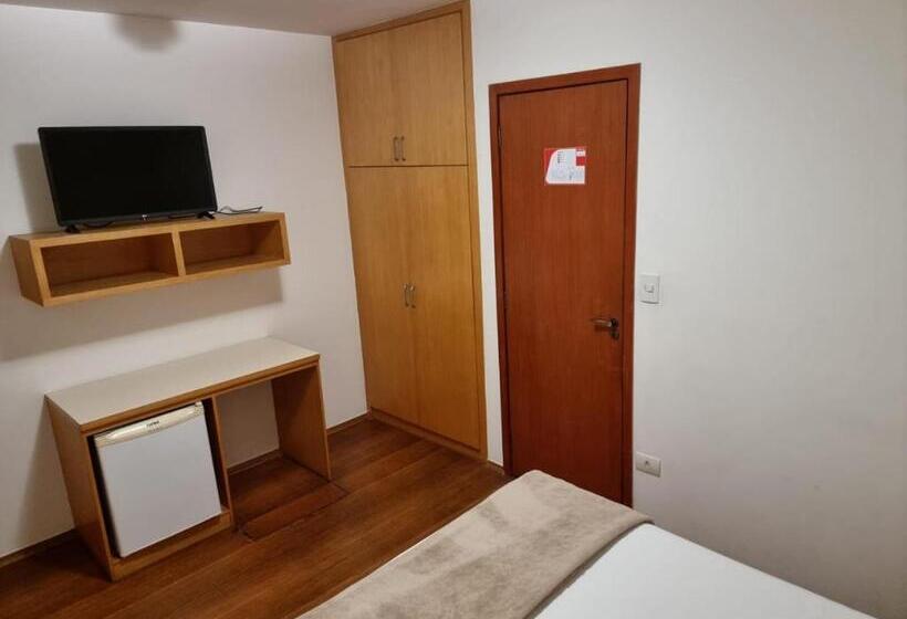 スタンダードルーム, Aruja