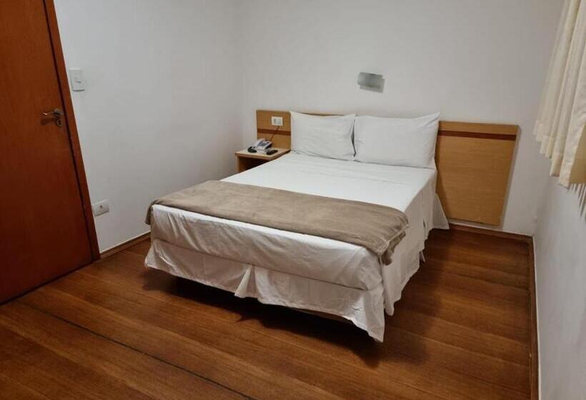 スタンダードルーム, Aruja